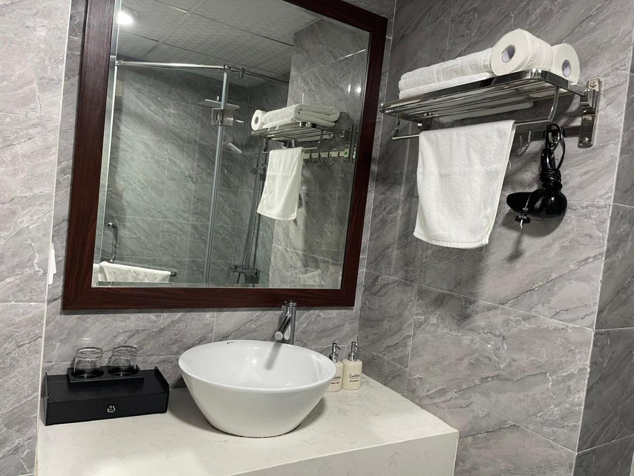 Suddha Boutique Hotel Hanoi Bagian luar foto